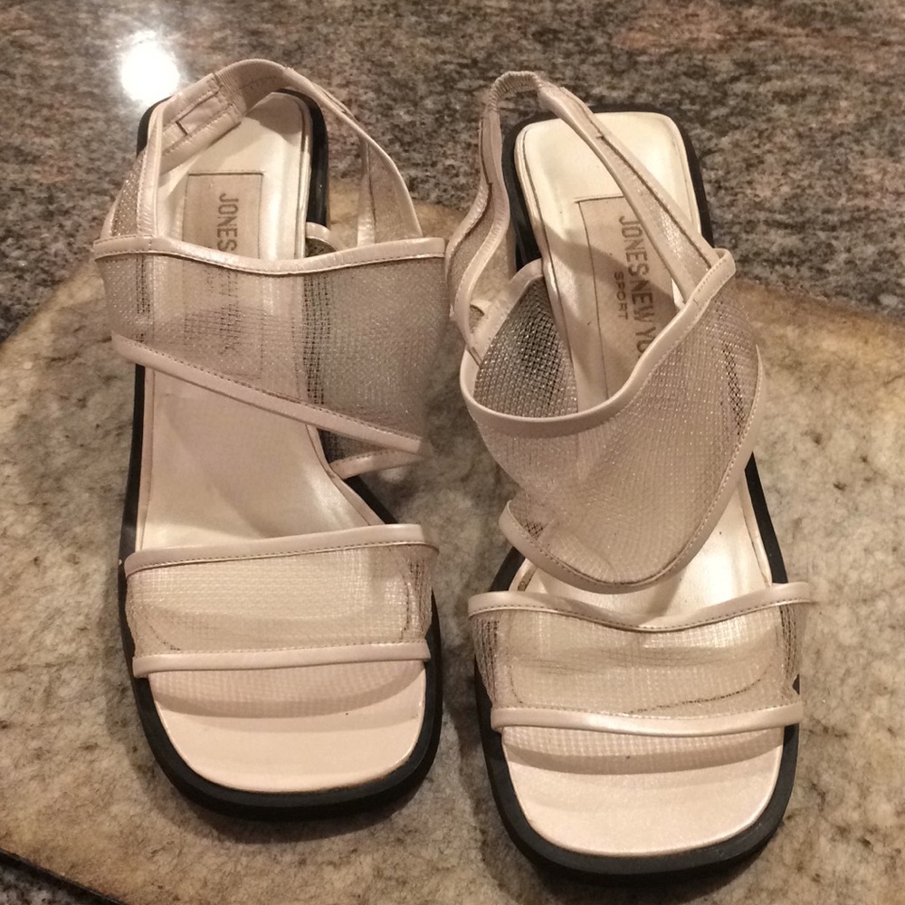 Jones New York sport sandal Size 7 1/2M